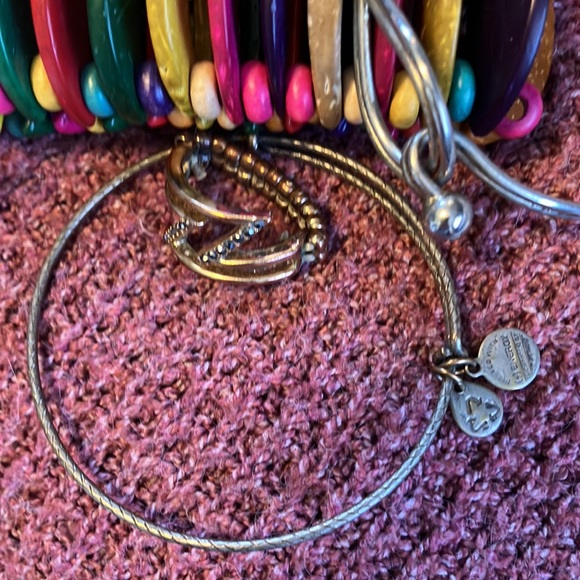 Lot of Random Items - Picture 5 of 16